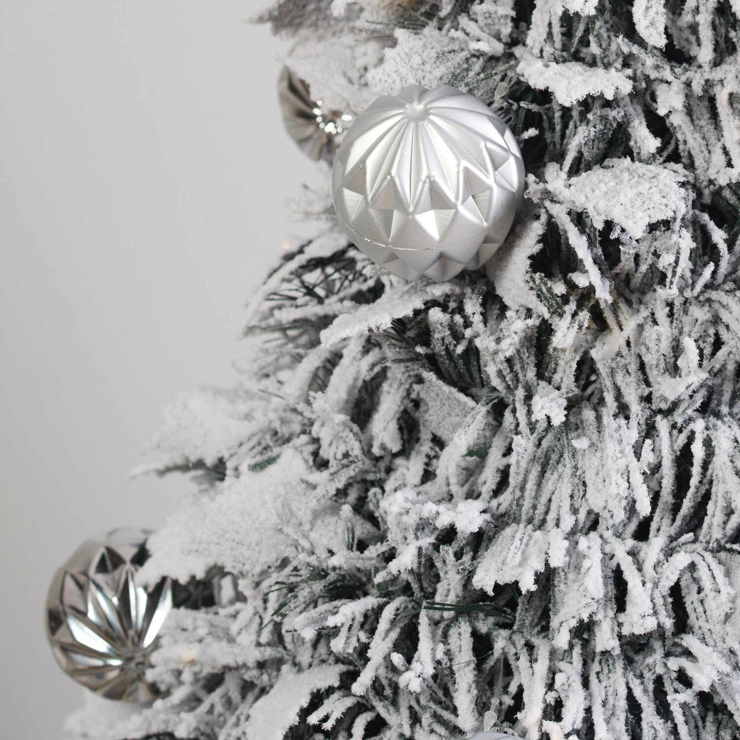 🎄 Árvore de Natal Deluxe 1,80m com Luzes Integradas (Pop-Up)