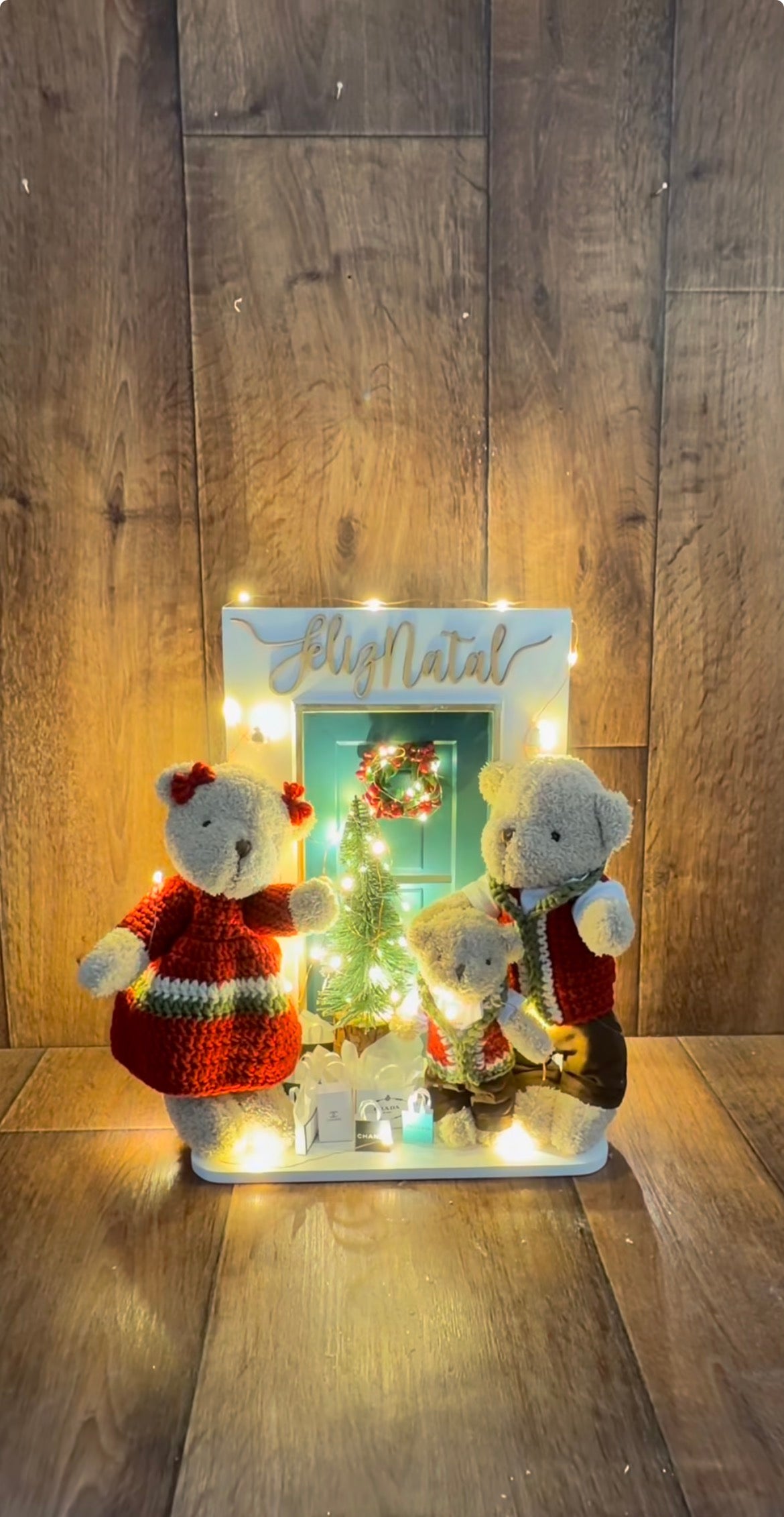 Cenário Natalino Iluminado Família de Ursos Feliz Natal