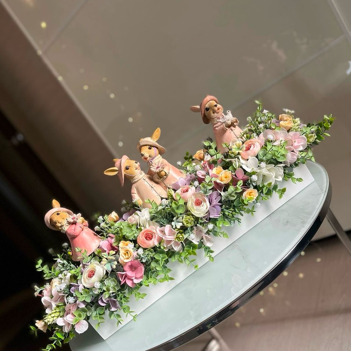 Arranjo temático Páscoa para decoração - 40 x 20 x 17