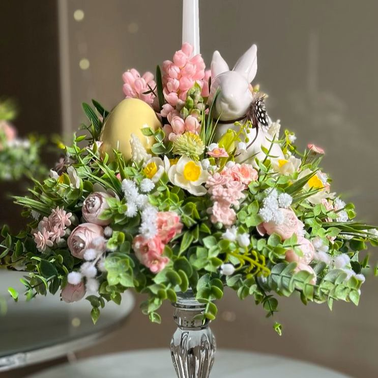 Arranjo com Jarro de vidro temático Páscoa para decoração - 47 x 19 x 30