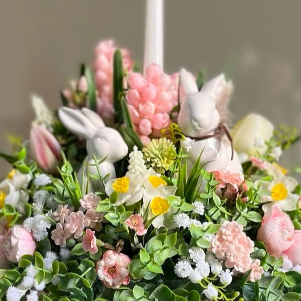 Arranjo com Jarro de vidro temático Páscoa para decoração - 47 x 19 x 30