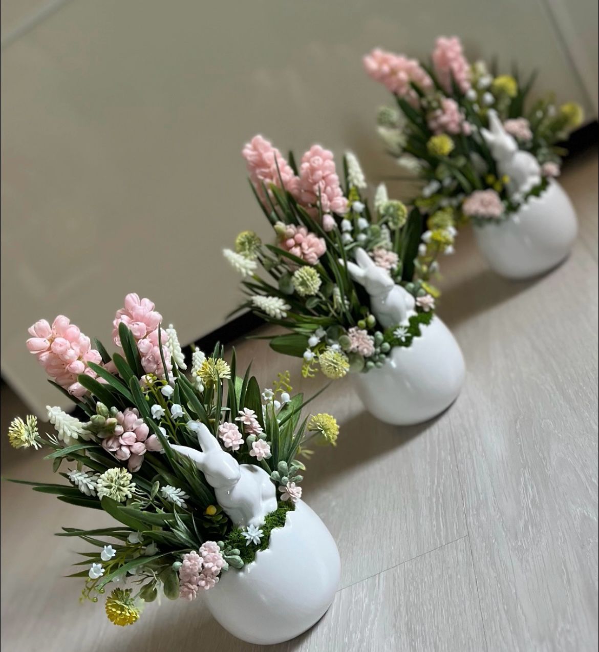 Arranjo Branco temático Páscoa para decoração - 15 x 30