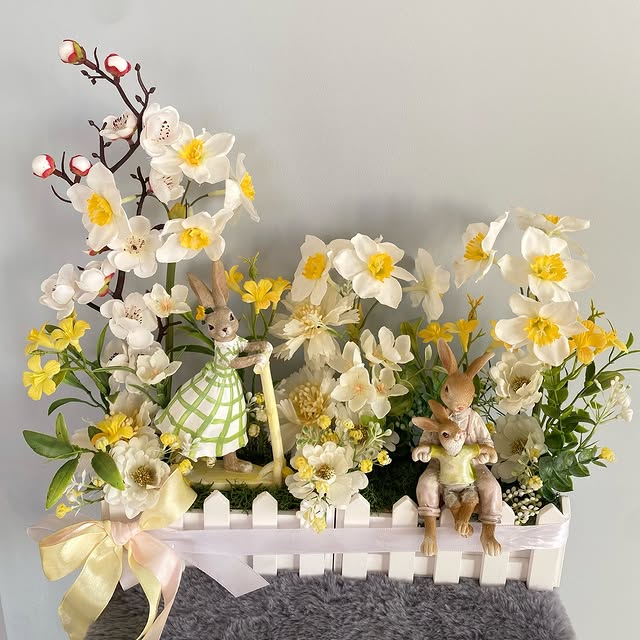 Arranjo temático Páscoa para decoração - 35 x 20 x 19